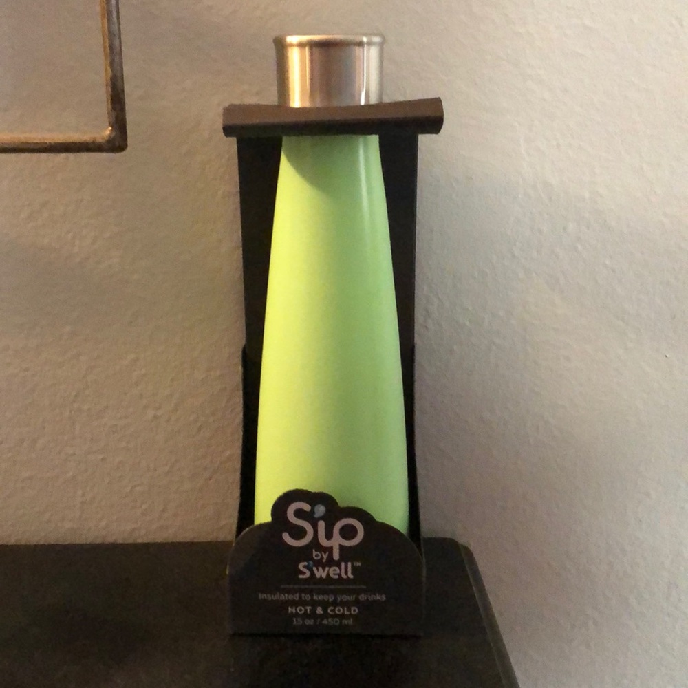 S’ip by S’well waterbottle
